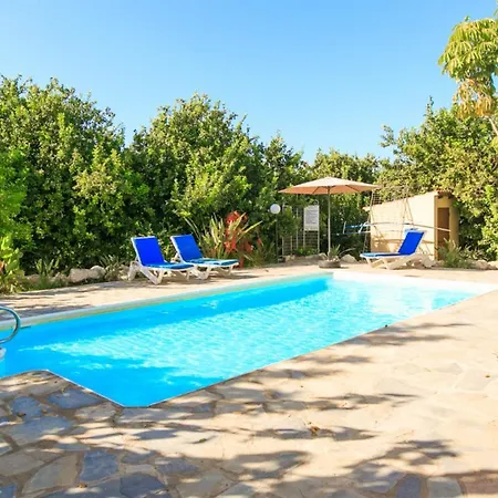 Irini Villa Polis
